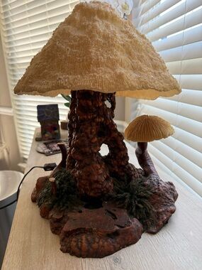 RARE Vintage Authentic Magic Mushroom Lamp Real Coral & Wood 17.5” HIGHT